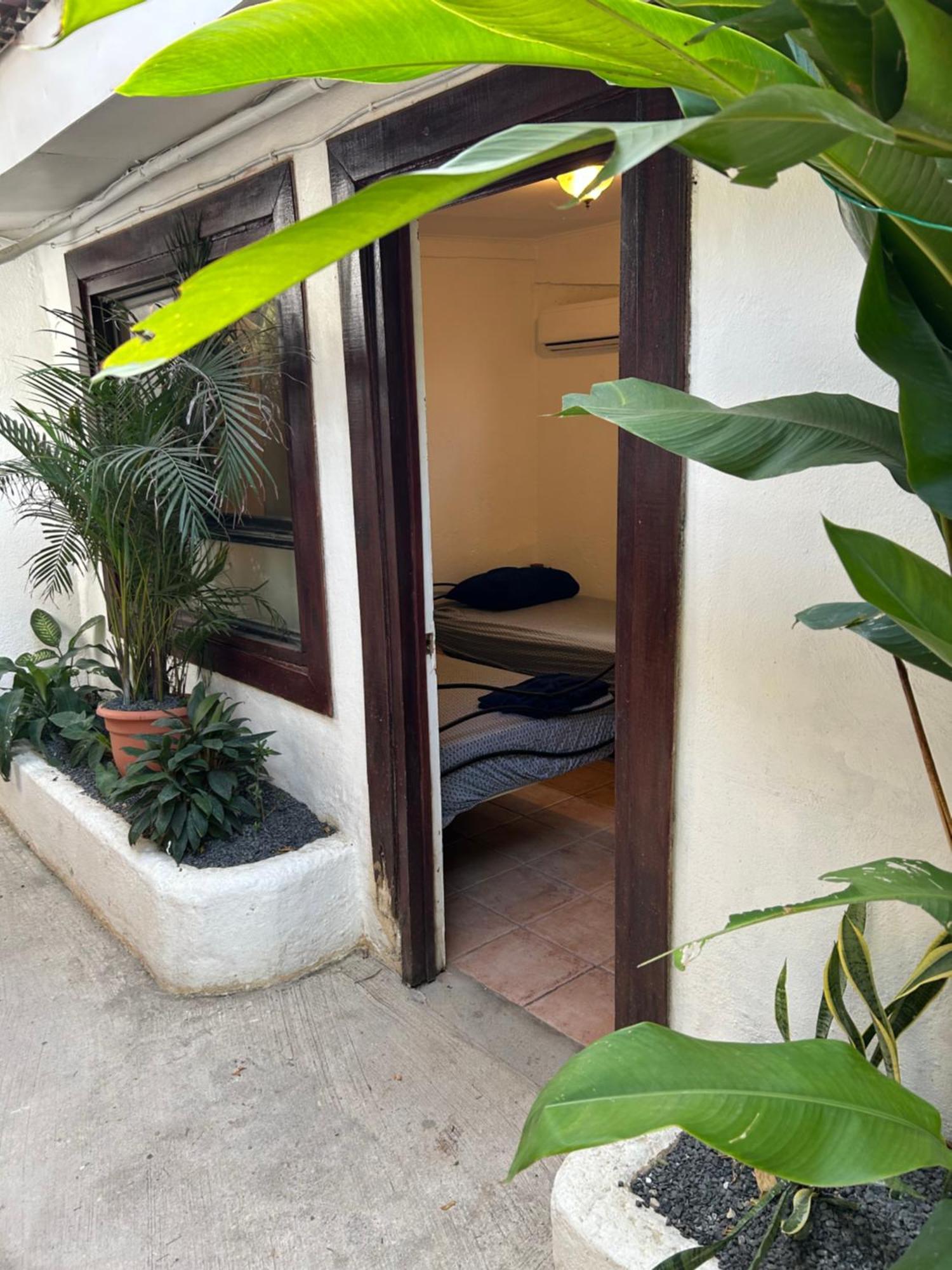 Pura Vida Hostel Тамариндо Екстериор снимка
