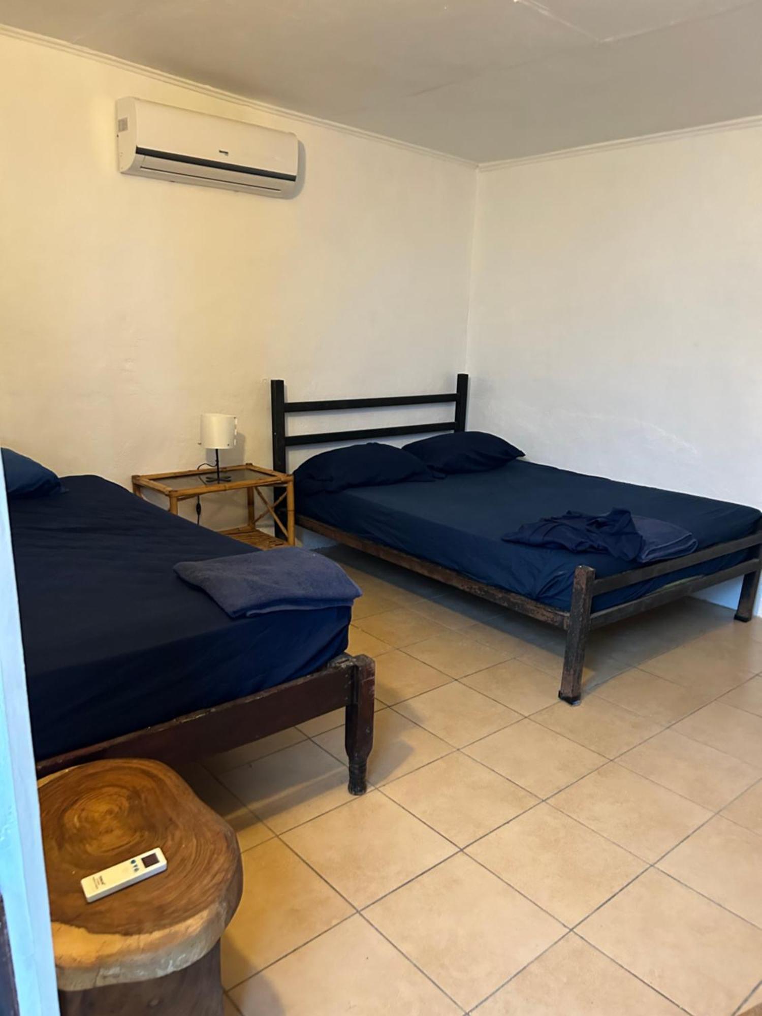 Pura Vida Hostel Тамариндо Екстериор снимка