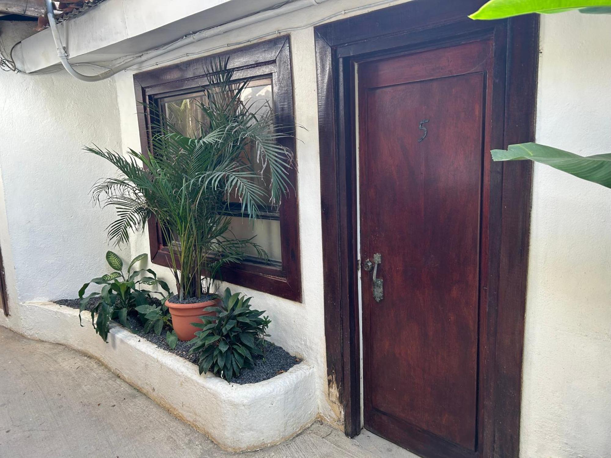 Pura Vida Hostel Тамариндо Екстериор снимка